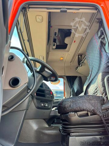 Değiştirilebilir kasalı kamyon DAF XF 450 * RETARDER * AHK 2 X * SPACE CAP *