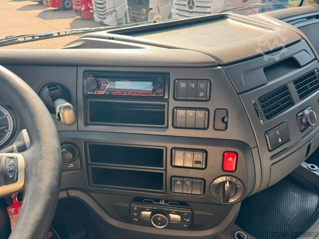 Değiştirilebilir kasalı kamyon DAF XF 450 * RETARDER * AHK 2 X * SPACE CAP *