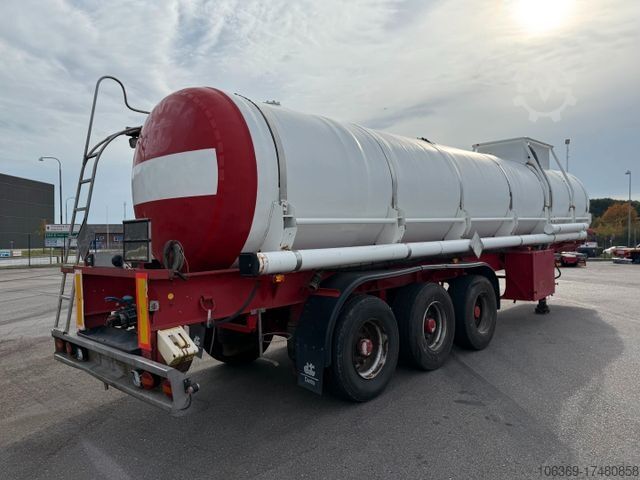 Semi-reboque tanque Blumhardt 3 axle 29.000 L ADR Tanktrailer