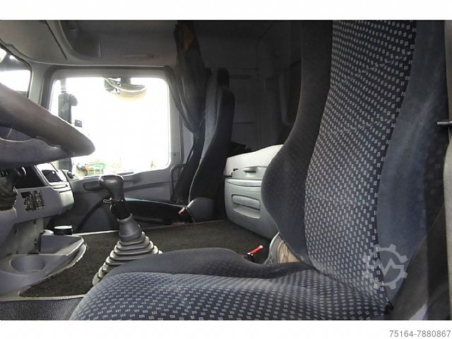 Wywrotka trójstronna Mercedes-Benz 2646 K