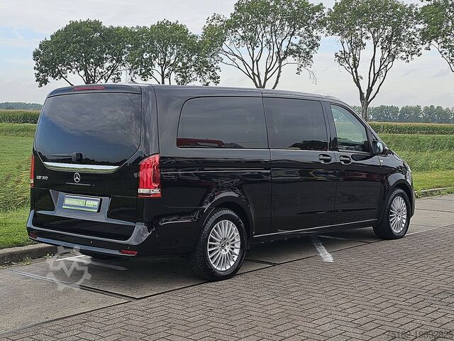 Passenger transportation MERCEDES-BENZ EQV 300 L3 XL 8-Pers Mbux