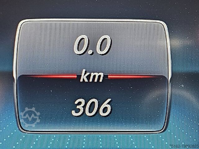 Passenger transportation MERCEDES-BENZ EQV 300 L3 XL 8-Pers Mbux