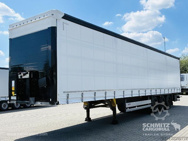 Semirremolque abierto con toldo Schmitz Cargobull Curtainsider Standard Getränke