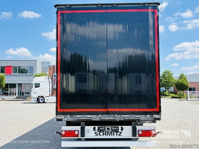 Semirremolque abierto con toldo Schmitz Cargobull Curtainsider Standard Getränke