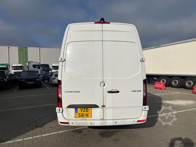 Bestelwagen Mercedes-Benz Sprinter 319 1.9 CDI / L4 H3 / RWD / / Leder / ...