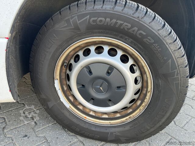 Bestelwagen Mercedes-Benz Sprinter 319 1.9 CDI / L4 H2 / RWD / Navi / APK...