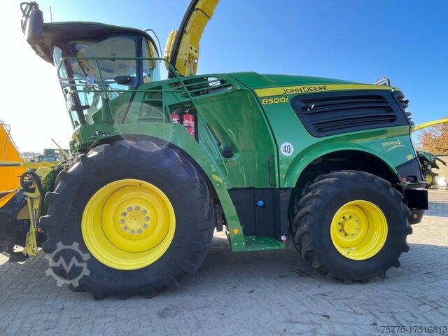Häcksler John Deere 8500