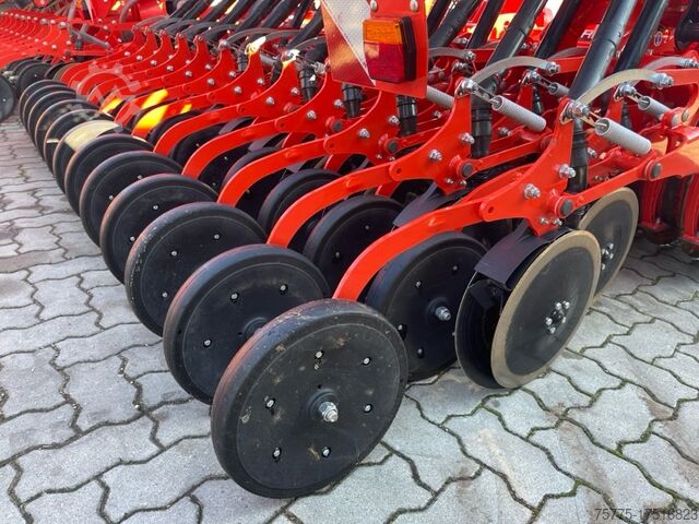 Agricultural machine Kuhn Sitera 3030 24e