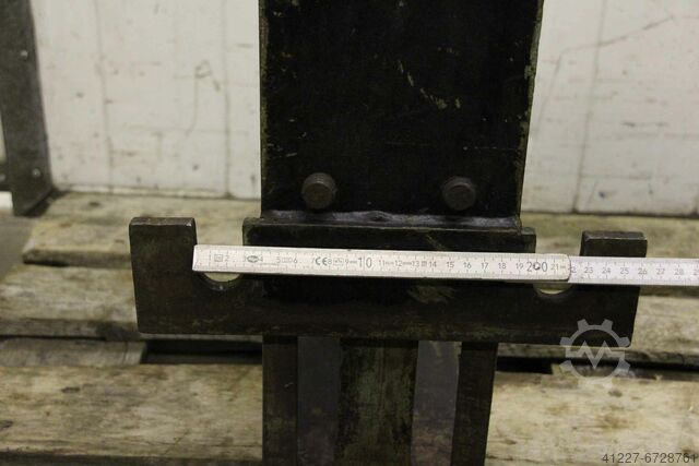 Konsol pres freni 2 adet unbekannt Promecam 515/300/H785 mm