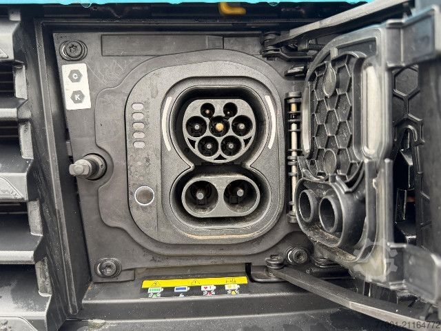 Furgon blaszak IVECO 35S14E V LED / AHK / ACC