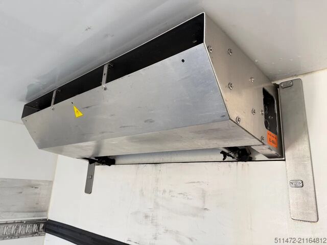 Transport refrigerat/congelat Mercedes-Benz Atego 1530 / Carrier Supra 550 / Dhollandia Laa...