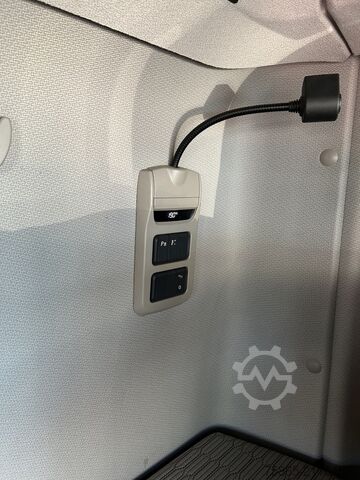 Standard-SZM DAF CF 410 FT Space Cab / 623 dkm / New Tacho V2 / ...