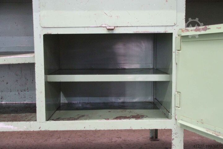 Werkbank unbekannt 3000/700/H900 mm