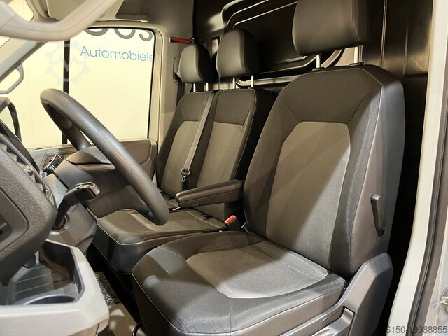 Box van Volkswagen Crafter 2.0 TDI L3H3 / Euro 6 / Airco / Cruise ...