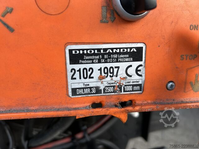  Kässbohrer Maxima XJ2 / Box / Laadklep 2500 kg / Liftas