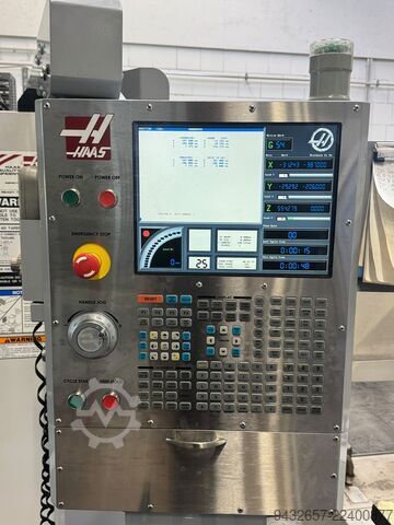 Vertikales Bearbeitungszentrum Haas VM-2