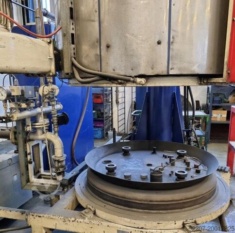 Plasma-nitriding furnace IPSEN VVPH