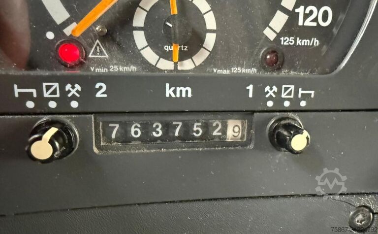 Kamion sa ravnom platformom SCANIA CVR 164 G-480