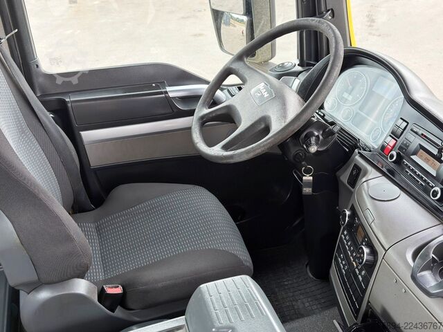 Tow truck MAN TGS 26.360 * Abschleppwagen 7,95 m * TOPZUSTAND