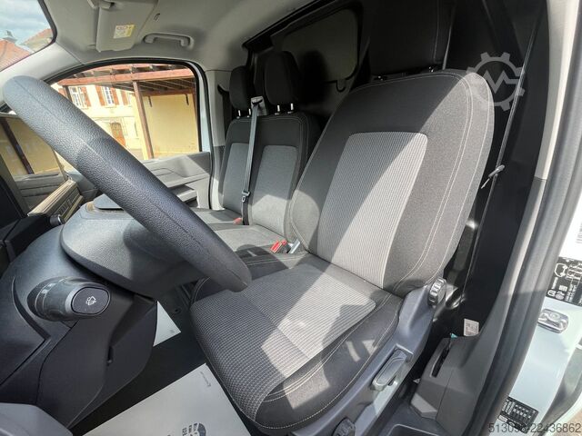 Furgone VOLKSWAGEN T7 TEMPOMAT SPURHALTE ASSIST KLIMA 1.HAND