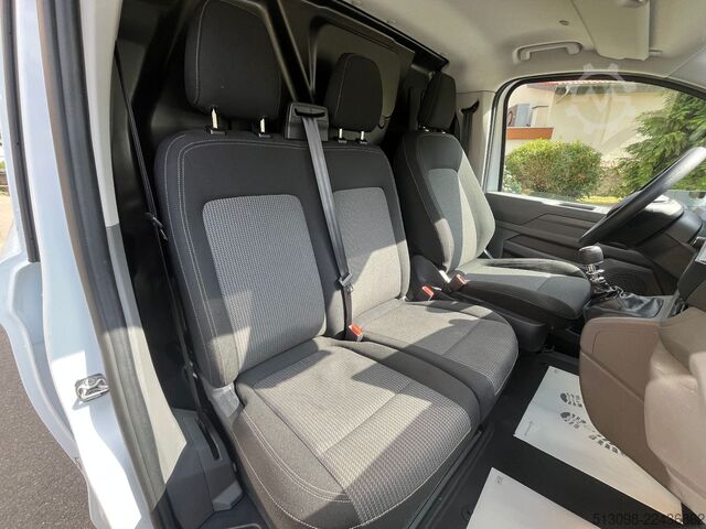 Furgone VOLKSWAGEN T7 TEMPOMAT SPURHALTE ASSIST KLIMA 1.HAND
