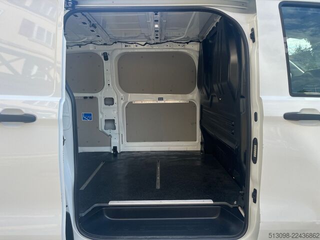 Furgone VOLKSWAGEN T7 TEMPOMAT SPURHALTE ASSIST KLIMA 1.HAND