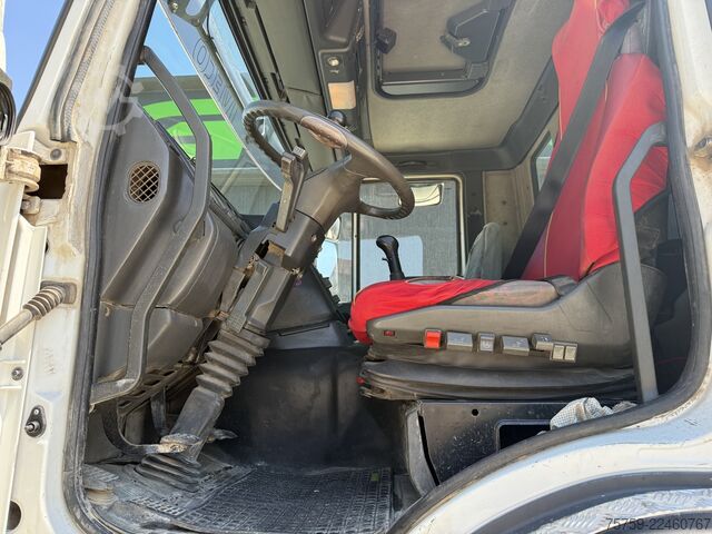 Autocarro ribaltabile Iveco Eurotrakker 410E44H Kipper 8x4 40Ton