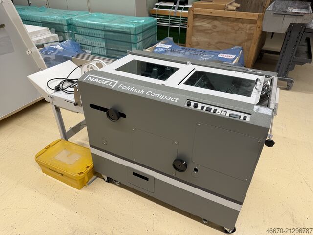Brochuremaskine med trimmer Nagel Foldnak Compact