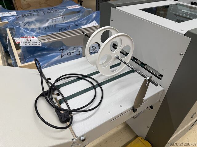 Brochuremaskine med trimmer Nagel Foldnak Compact