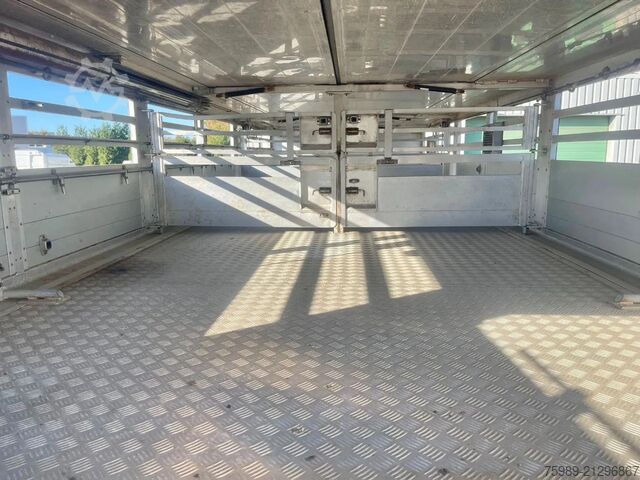 Transport af kvæg DAF XF 95.430 BERDEX  3 decks. Water, fans, Scales!...