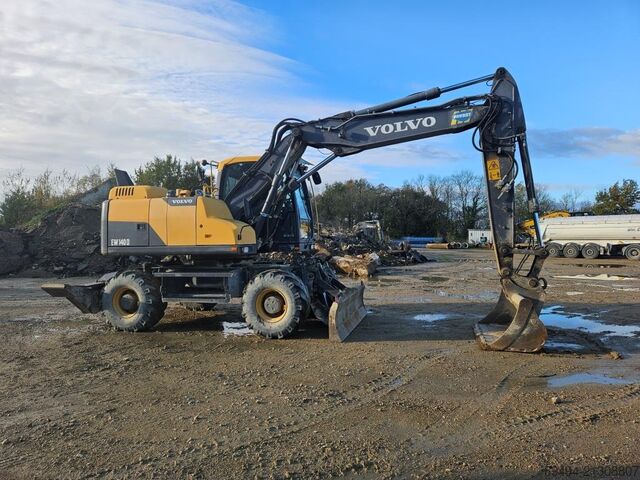 Mobile excavator VOLVO EW 140 D