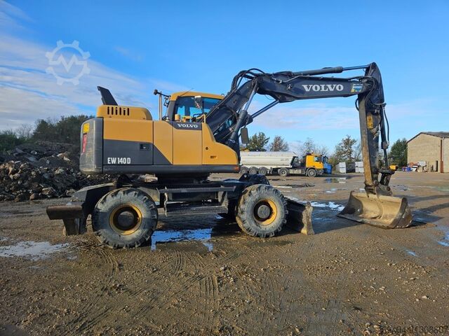 Mobile excavator VOLVO EW 140 D