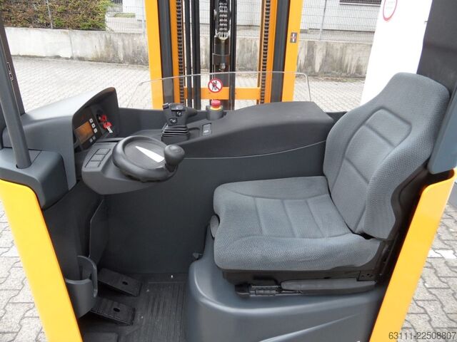 Reach Truck Jungheinrich ETV 214 - Batterie BJ 2025 - aufgearbeitet