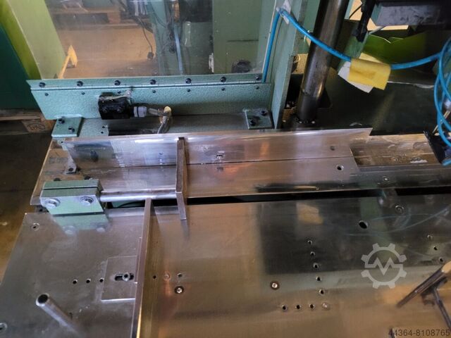 Pappersborrmaskin Hang 136-08