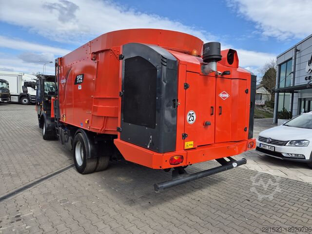Feed transport vehicle / Mixer feeder Kuhn SPW 22 INTENSE / 1 OWNER / 8000MTH!