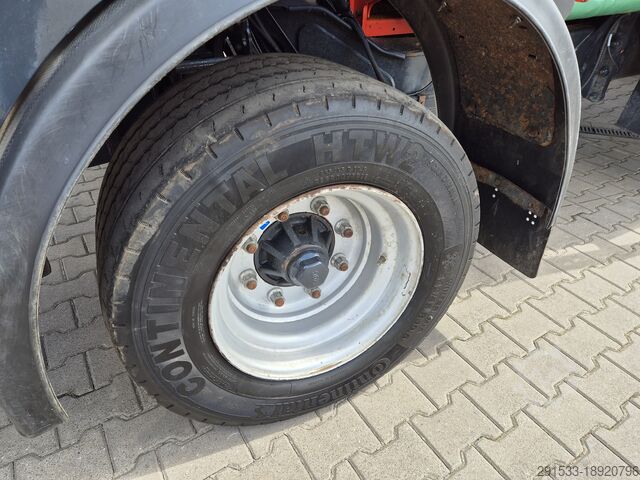 Feed transport vehicle / Mixer feeder Kuhn SPW 22 INTENSE / 1 OWNER / 8000MTH!