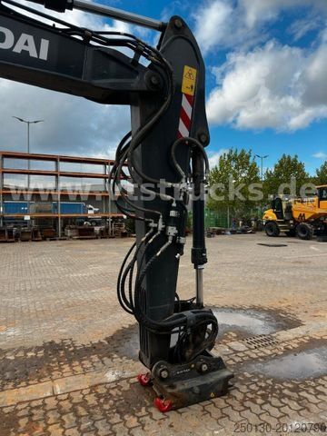 Gumikerekes kotrógép HYUNDAI HW 180   4x4 Kamera Klima