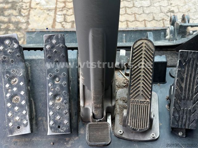 Mobilbagger YANMAR B110W 4x4 Radbagger Verstellausleger