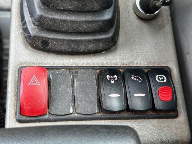 Mobilbagger YANMAR B110W 4x4 Radbagger Verstellausleger