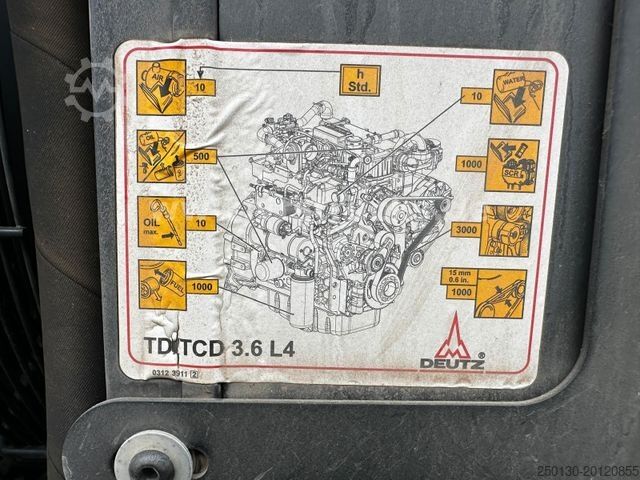 Mobilbagger YANMAR B110W 4x4 Radbagger Verstellausleger