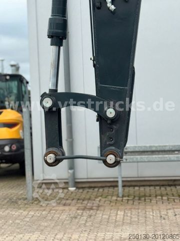 Mobiele graafmachine HYUNDAI HW 150 ACR 4x4