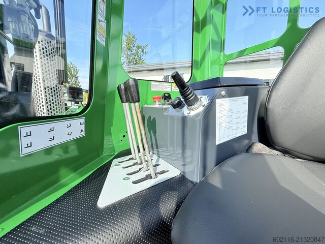 Carrello elevatore a 4 direzioni Combilift C2500 TRIPLEX 4900 Width: 1900 mm GAS