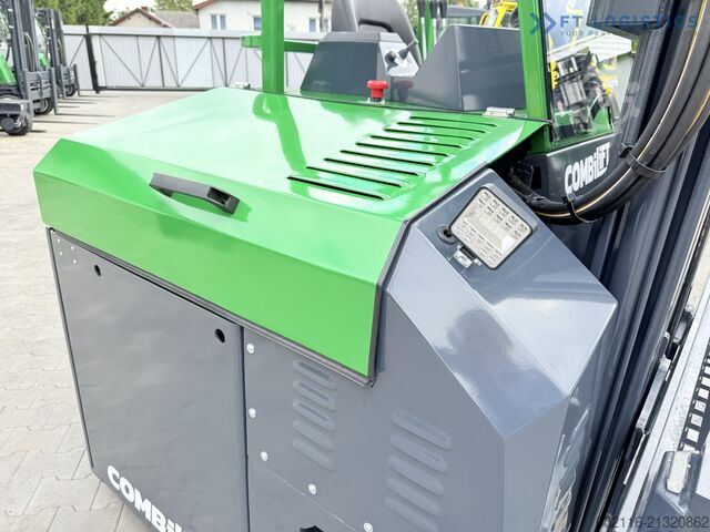 Carrello elevatore a 4 direzioni COMBILIFT CBE2500 TRIPLEX 5500 FORK POSITIONER