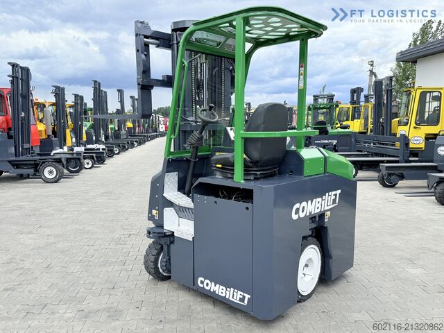 Carrello elevatore a 4 direzioni COMBILIFT CBE2500 TRIPLEX 5500 FORK POSITIONER