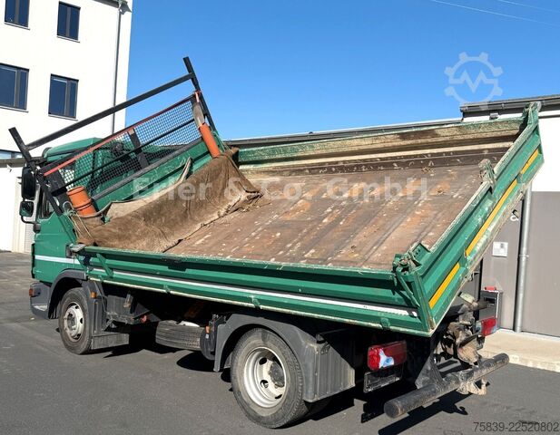 Autocamion basculant tridirecțional MAN 8.220 TGL, Klima, 3 Sitze, 2x AHK, 1.Hand