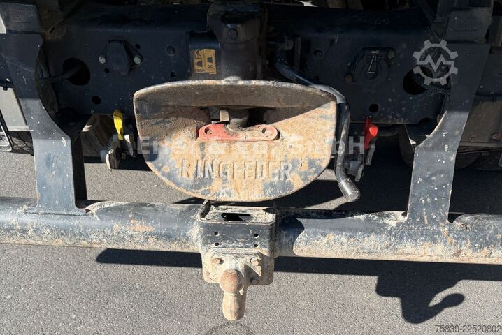Autocamion basculant tridirecțional MAN 8.220 TGL, Klima, 3 Sitze, 2x AHK, 1.Hand