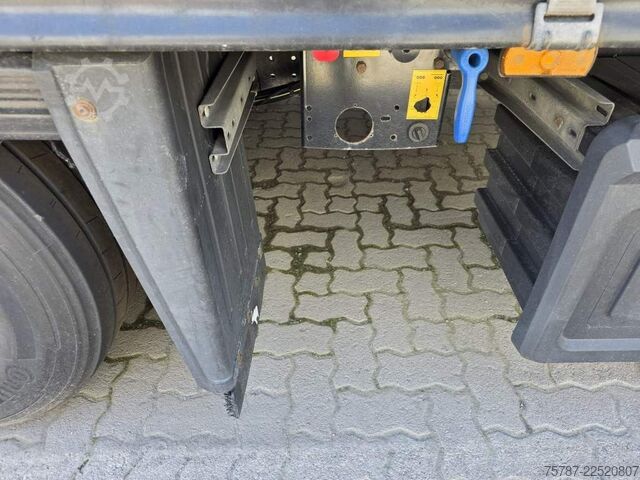 Otevřený návěs s plachtou SCHMITZ CARGOBULL Gardine LL, Hubdach, Lift, 115.913 Original Km!