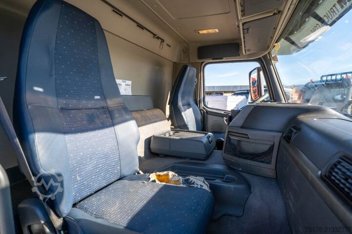 Dekzeil VOLVO FM 330 -6x2- VEB+ / DHOLLANDIA