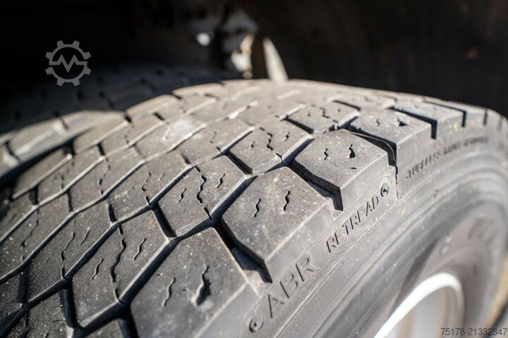 Tarpaulin RENAULT PREMIUM 300 DXI + DHOLLANDIA 1.5T.