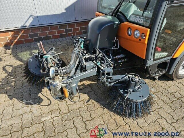 Veegmachine Hako Citymaster 2000 3 Besen- 4 Radlenkung-Hecksauger